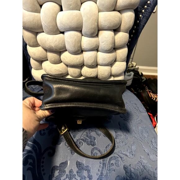 Vintage Coach Murphy Navy Crossbody Bag K7U-9930 - Picture 6 of 11